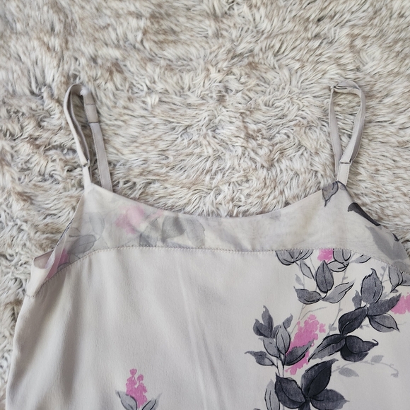 BCBG Max Azria Collection Vintage Silk Tank Top Gray Floral Women's‎ Size 2 - Picture 5 of 9